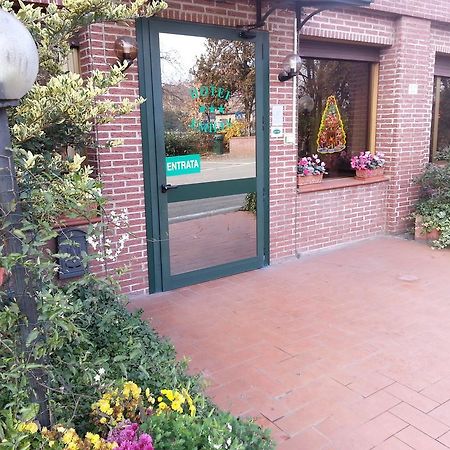 Hotel Emilia مودينا المظهر الخارجي الصورة