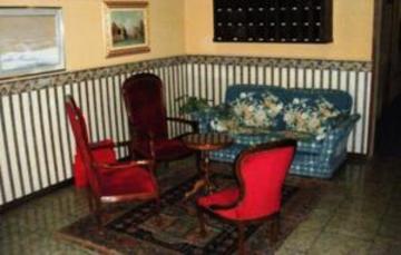 Hotel Emilia مودينا المظهر الخارجي الصورة